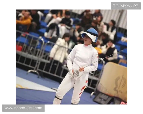 击剑世界杯意大利队夺金，中立运动员队获奖